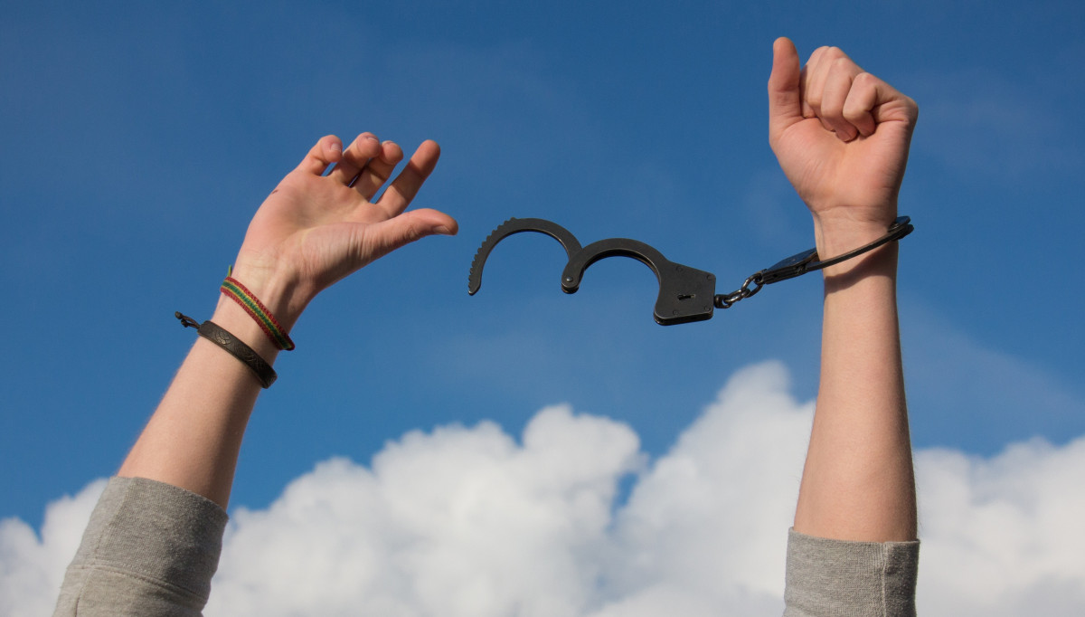 The Ultimate Guide to Quitting Smoking Through Hypnotherapy: Unlock the Power of Your Subconscious Mind
